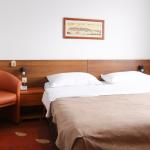 Dvokrevetna soba sa francuskim ležajem