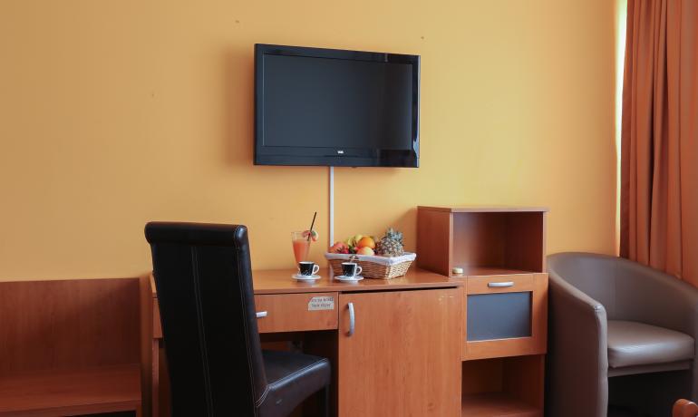 Dvokrevetna soba sa pomoćnim ležajem