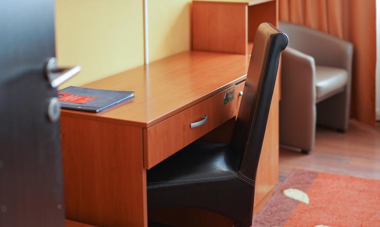 Dvokrevetna soba sa pomoćnim ležajem