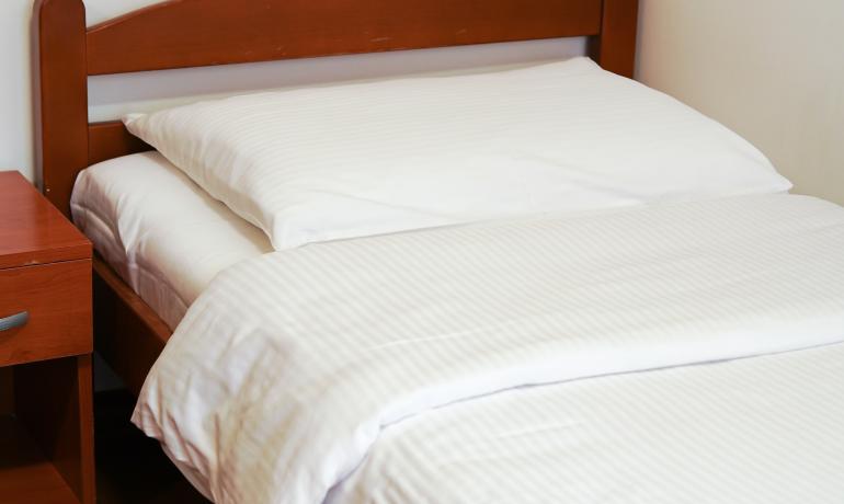 Economy jednokrevetna soba sa pomoćnim ležajem