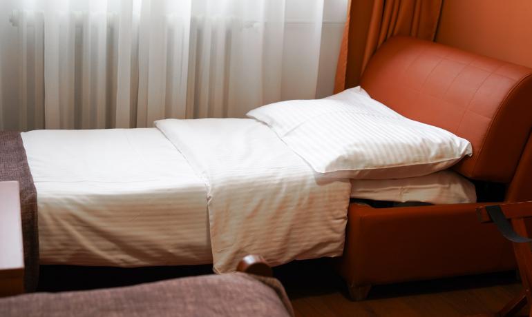 Economy jednokrevetna soba sa pomoćnim ležajem